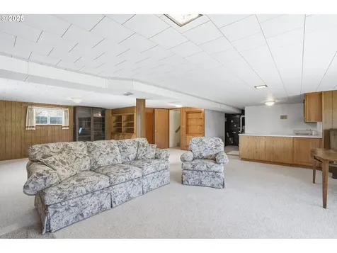 2040 N Country Club Drive Canby OR 97013