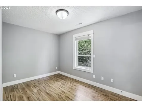 10705 SE 15th Street Vancouver WA 98664