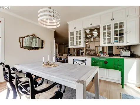 34386 Mathews Road Eugene OR 97405