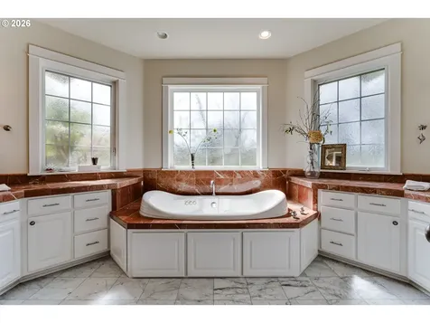 34386 Mathews Road Eugene OR 97405