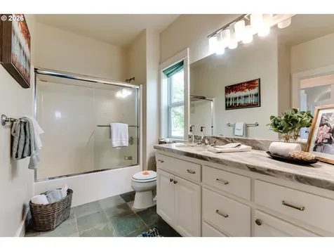 34386 Mathews Road Eugene OR 97405