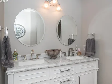 4031 SE Knarr Circle Troutdale OR 97060
