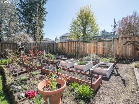 4031 SE Knarr Circle Troutdale OR 97060