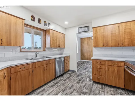 400 NW 99th Street Vancouver WA 98665