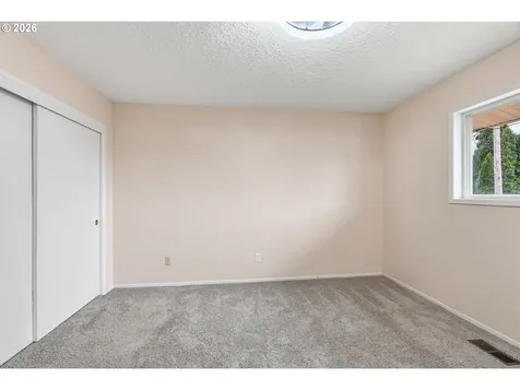 400 NW 99th Street Vancouver WA 98665
