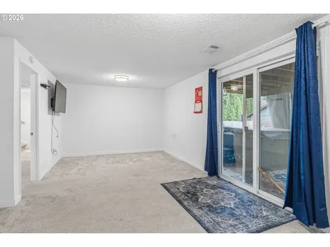 400 NW 99th Street Vancouver WA 98665
