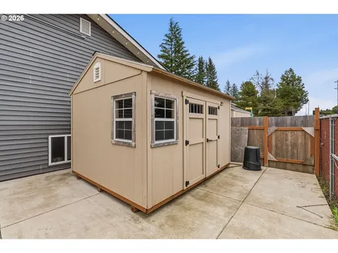 400 NW 99th Street Vancouver WA 98665