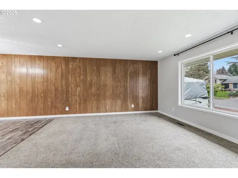400 NW 99th Street Vancouver WA 98665