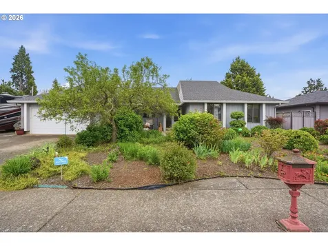 342 Mclaughlin Drive Woodburn OR 97071
