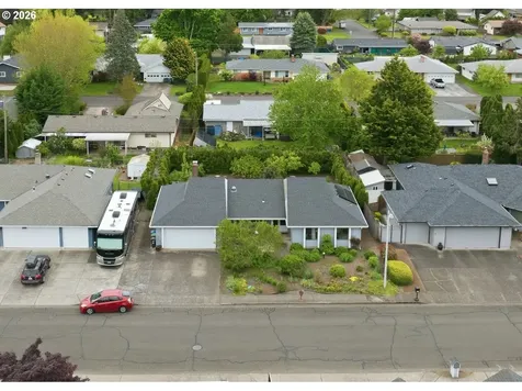 342 Mclaughlin Drive Woodburn OR 97071