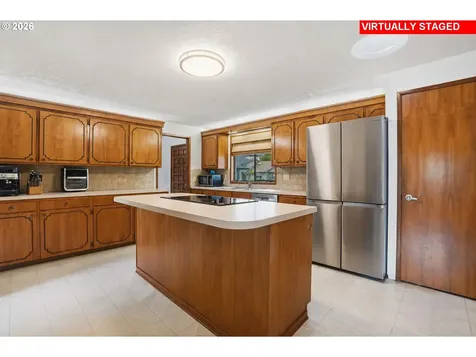 342 Mclaughlin Drive Woodburn OR 97071