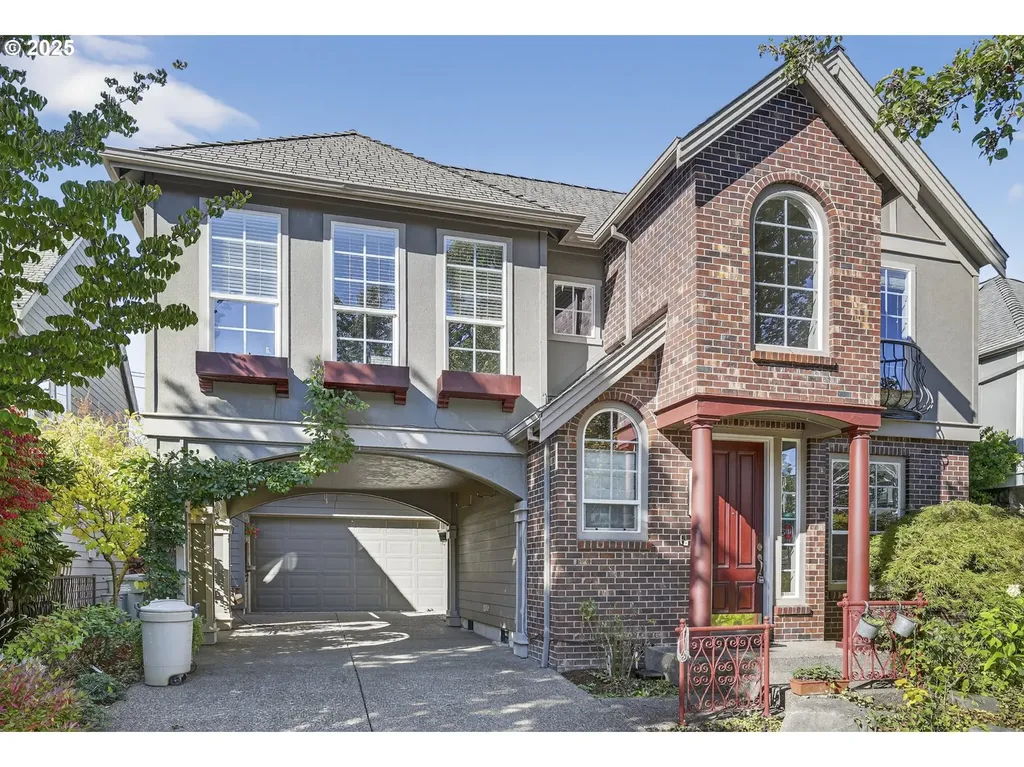 4473 NW Oxbridge Drive Portland OR 97229