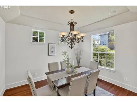 4473 NW Oxbridge Drive Portland OR 97229