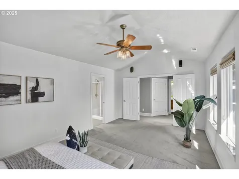 4473 NW Oxbridge Drive Portland OR 97229