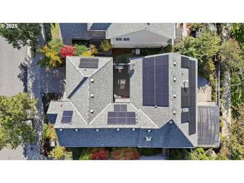 4473 NW Oxbridge Drive Portland OR 97229