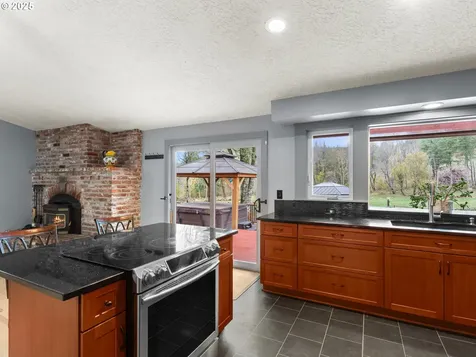25404 NE 56th Street Vancouver WA 98682