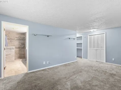 25404 NE 56th Street Vancouver WA 98682