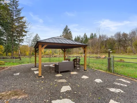 25404 NE 56th Street Vancouver WA 98682