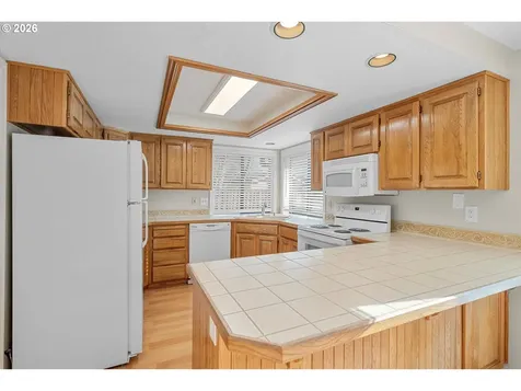 684 NE Terry Court Hillsboro OR 97124