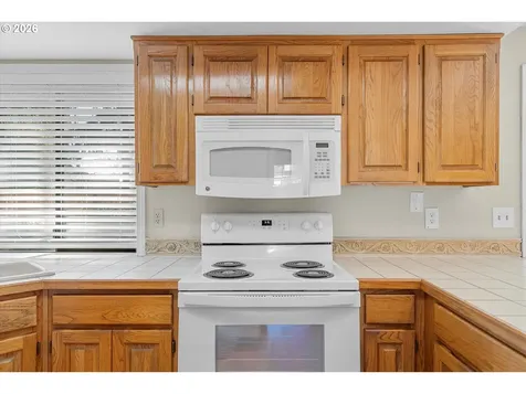 684 NE Terry Court Hillsboro OR 97124