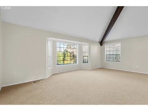 684 NE Terry Court Hillsboro OR 97124