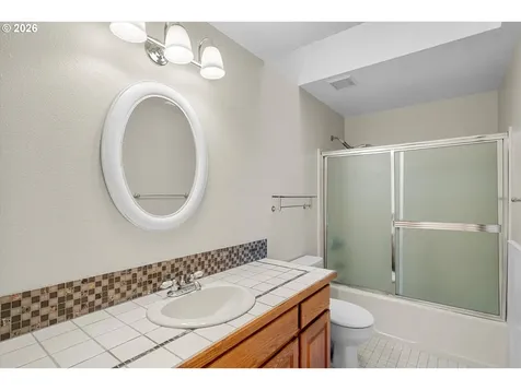 684 NE Terry Court Hillsboro OR 97124
