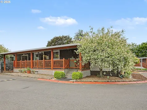 13640 SE Highway 212 Clackamas OR 97015