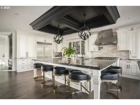 18418 Old River Landing Lake Oswego OR 97034