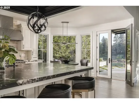 18418 Old River Landing Lake Oswego OR 97034