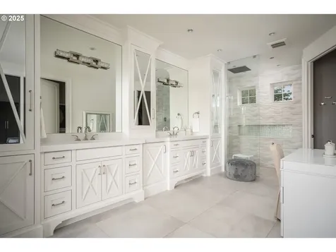 18418 Old River Landing Lake Oswego OR 97034