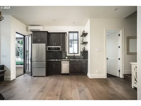 18418 Old River Landing Lake Oswego OR 97034