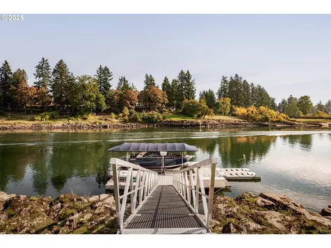 18418 Old River Landing Lake Oswego OR 97034