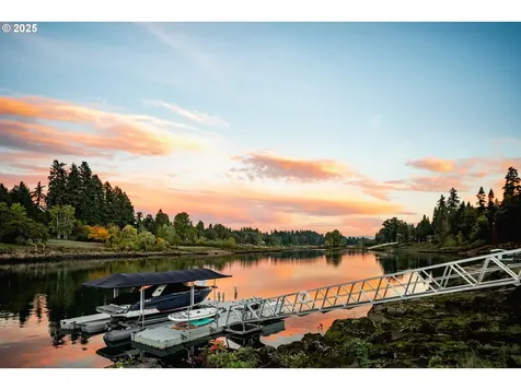 18418 Old River Landing Lake Oswego OR 97034