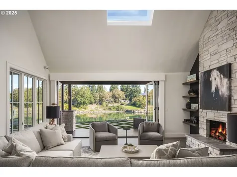 18418 Old River Landing Lake Oswego OR 97034