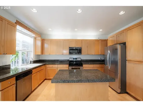 14868 SW Citrine Loop Beaverton OR 97007