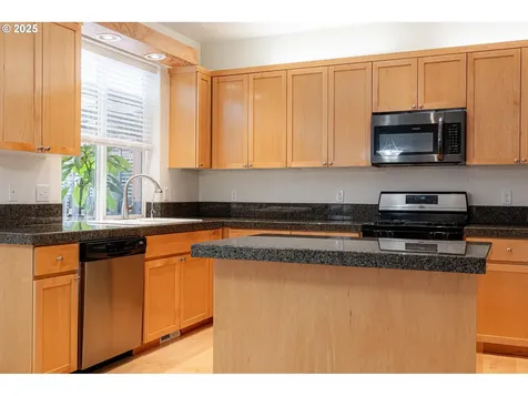 14868 SW Citrine Loop Beaverton OR 97007