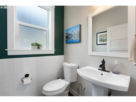 617 SE 76th Avenue Portland OR 97215