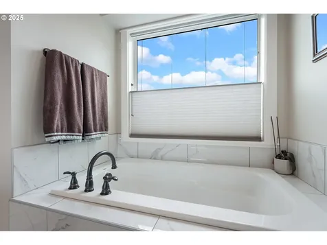 617 SE 76th Avenue Portland OR 97215