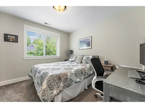 617 SE 76th Avenue Portland OR 97215