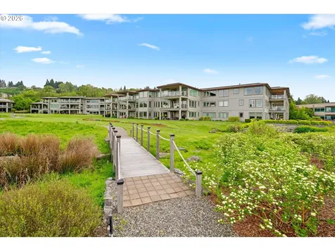 5615 SE Scenic Lane Vancouver WA 98661