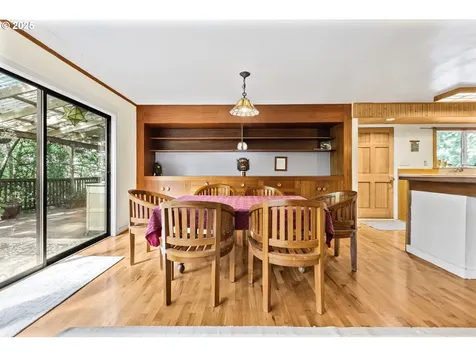 3160 Whitten Drive Eugene OR 97405