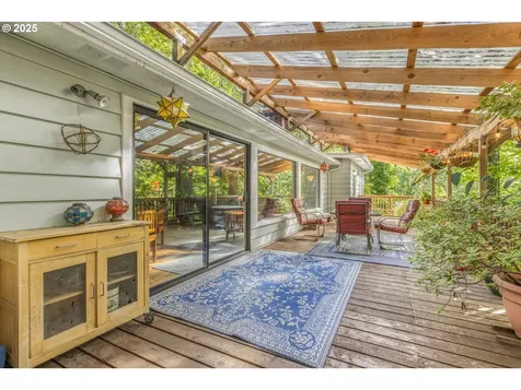 3160 Whitten Drive Eugene OR 97405