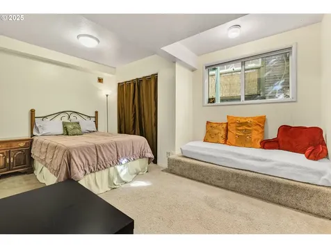 3160 Whitten Drive Eugene OR 97405