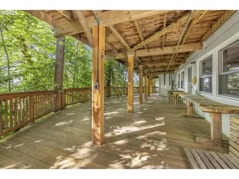 3160 Whitten Drive Eugene OR 97405