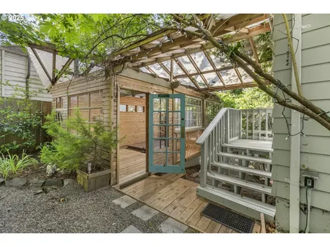 3160 Whitten Drive Eugene OR 97405