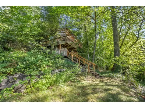 3160 Whitten Drive Eugene OR 97405