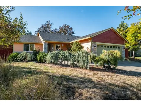 1990 37th Circle Sweet Home OR 97386