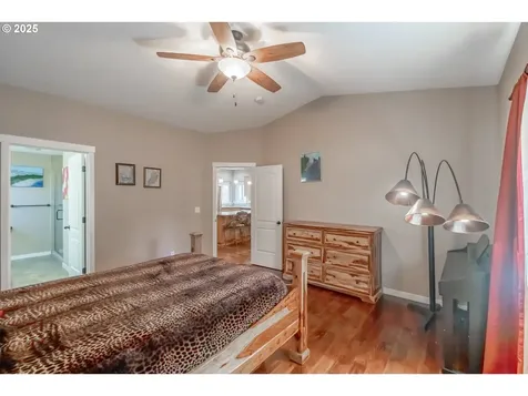 1990 37th Circle Sweet Home OR 97386