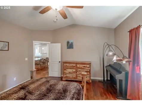 1990 37th Circle Sweet Home OR 97386