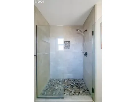 1990 37th Circle Sweet Home OR 97386